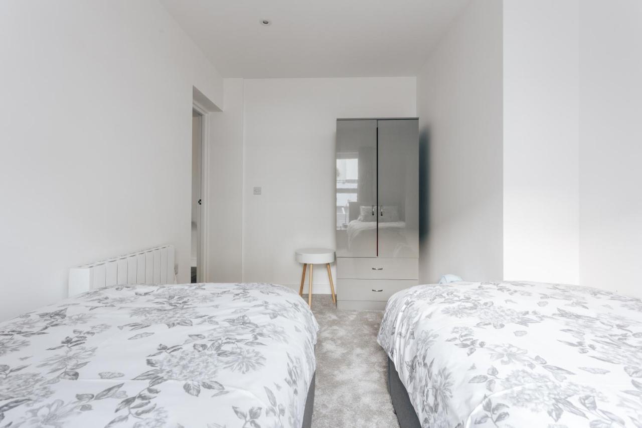 Contemporary Two Bedroom Duplex - Secluded Residence With Parking In A Prime Central Location Bournemouth Ngoại thất bức ảnh