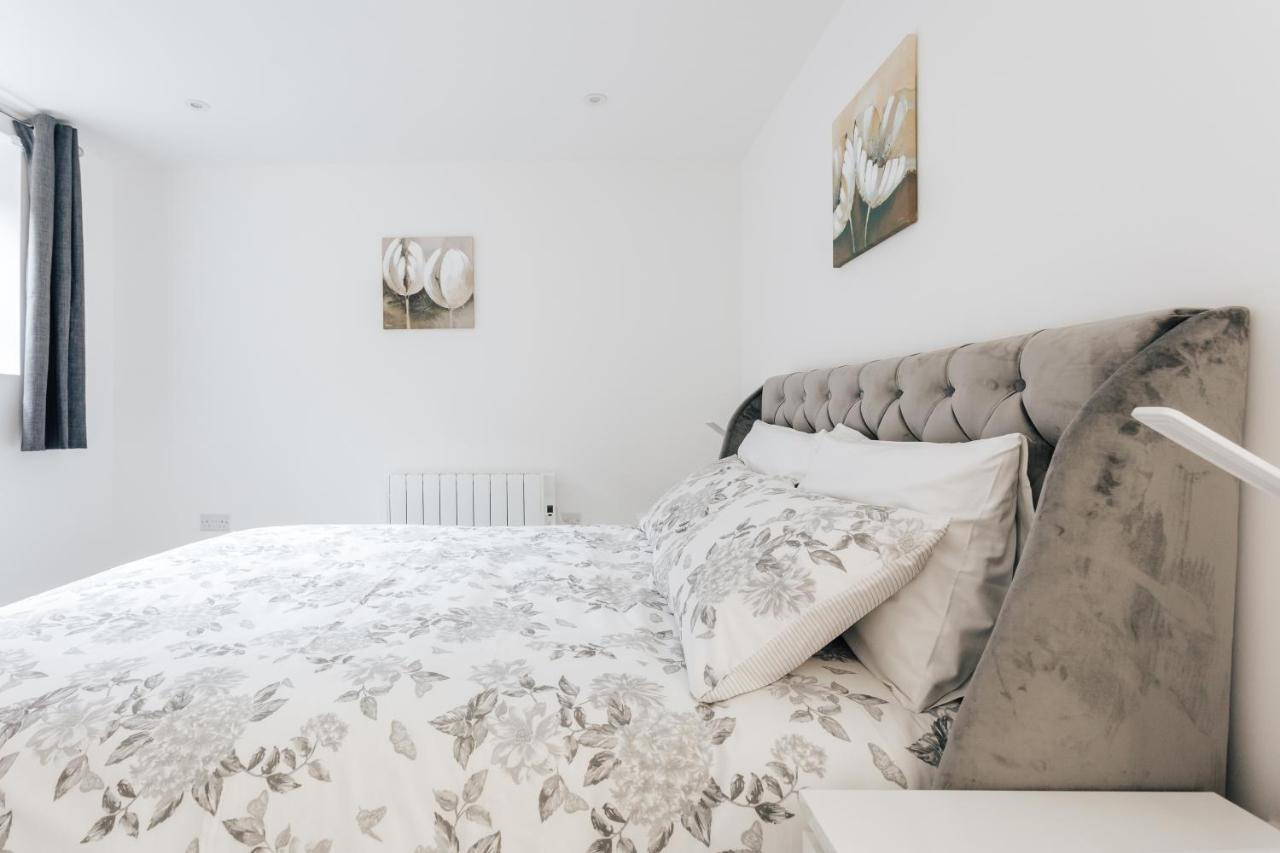 Contemporary Two Bedroom Duplex - Secluded Residence With Parking In A Prime Central Location Bournemouth Ngoại thất bức ảnh